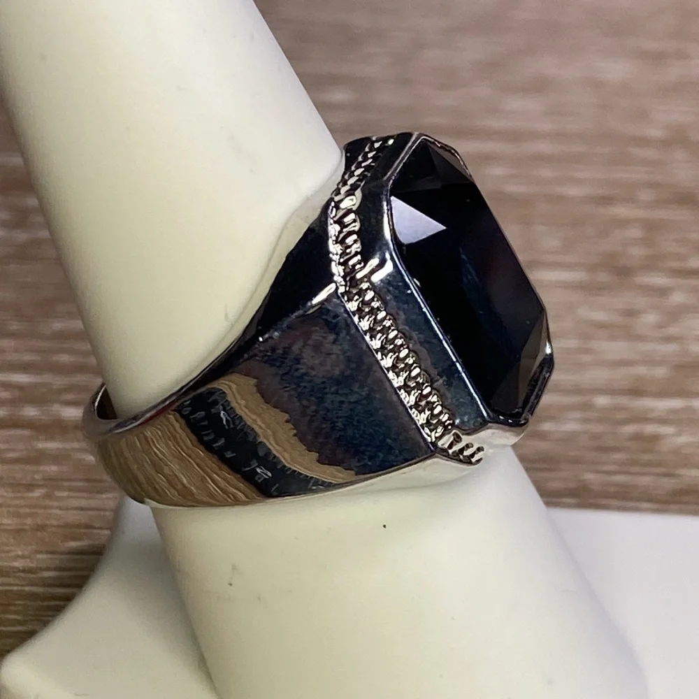 Men’s Black & Silvertone Signet Style Ring - Picture 6 of 10